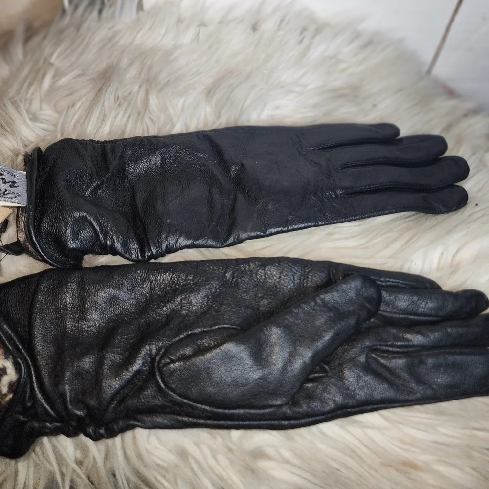 Renees NYC Black Leather Loves With Snow Leopard Lining NWT